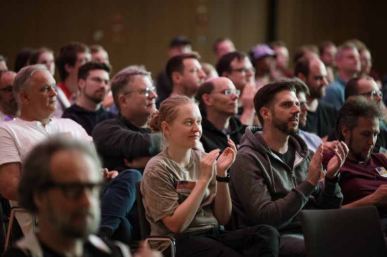 Patricia Maier auf dem QAware Engineering Camp.