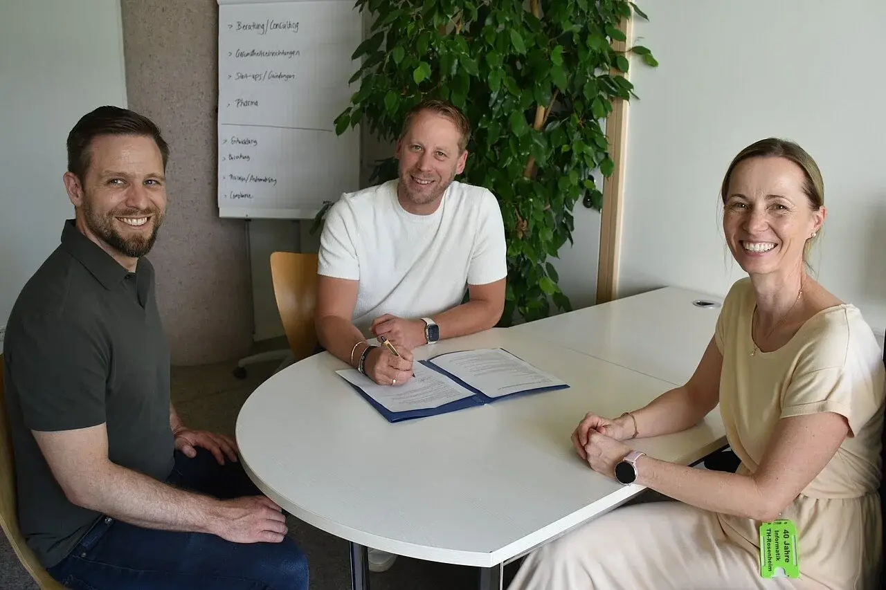 QAware will support the Rosenheim Computer Science Award in the coming years